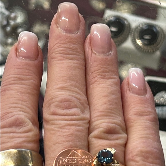 447385 10k blue topaz ring